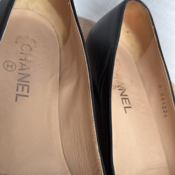Authentic CHANEL Camellia Ballet Flats | Size 40 | Luxury Leather/Satin - Picture 5 of 13